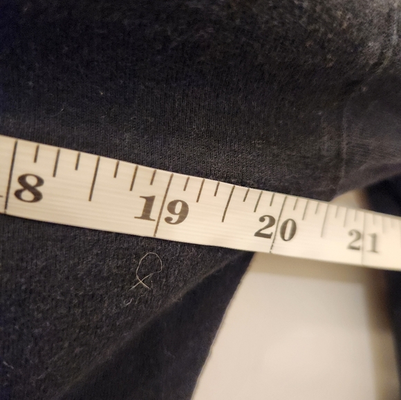 Champion Logo Size Large Black Long Sleeve Mens Crew Neck #B35 - Picture 5 of 5